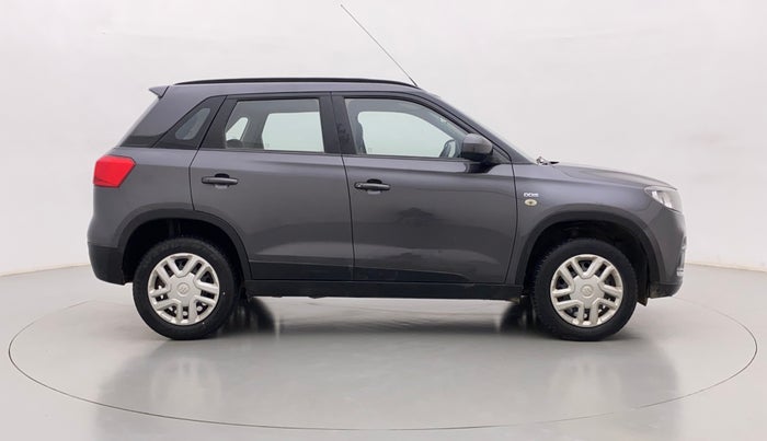 2016 Maruti Vitara Brezza VDI, Diesel, Manual, 54,840 km, Right Side View