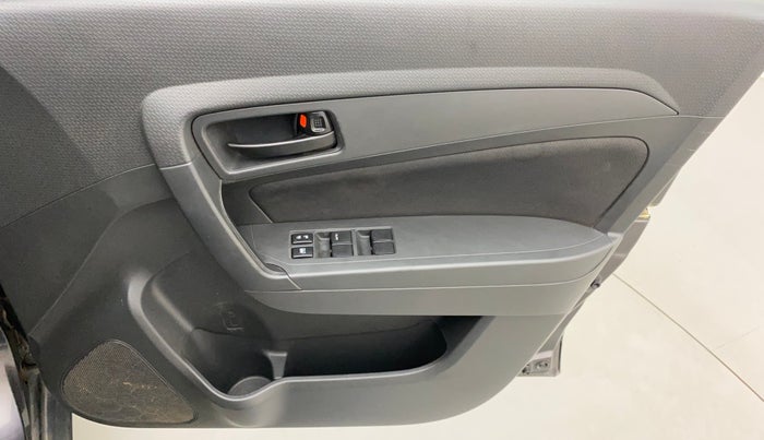 2016 Maruti Vitara Brezza VDI, Diesel, Manual, 54,840 km, Driver Side Door Panels Control