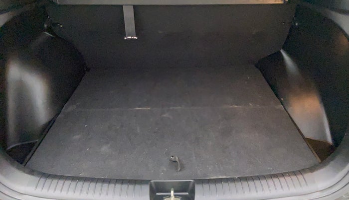 2019 Hyundai Creta SX 1.6 PETROL, Petrol, Manual, 35,155 km, Boot Inside
