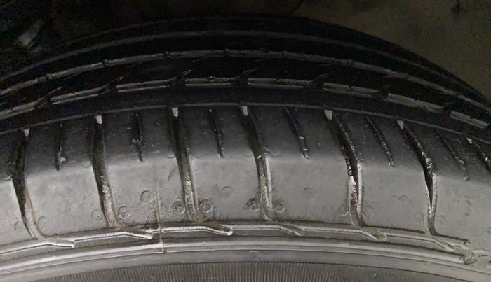 2019 Hyundai Creta SX 1.6 PETROL, Petrol, Manual, 35,155 km, Left Rear Tyre Tread
