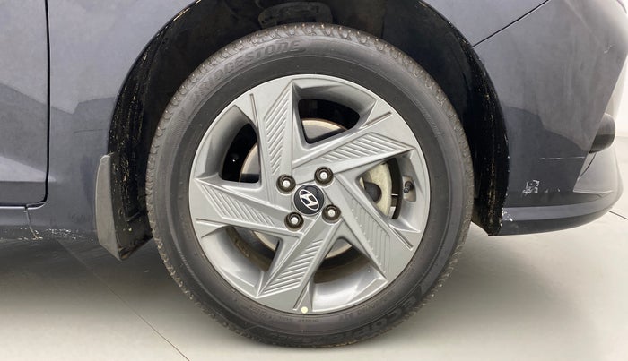 2021 Hyundai Verna SX 1.5 CRDI, Diesel, Manual, 28,834 km, Right Front Wheel