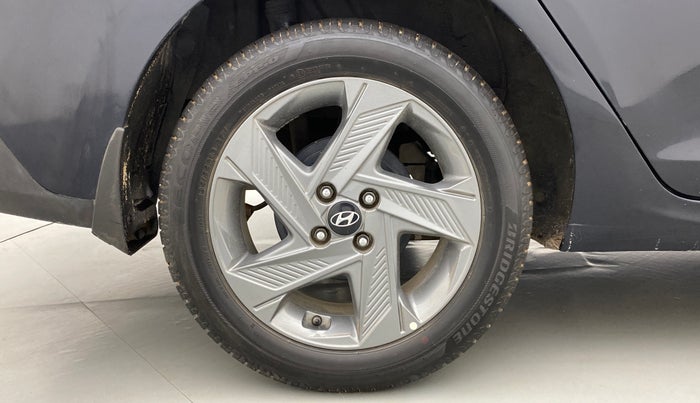 2021 Hyundai Verna SX 1.5 CRDI, Diesel, Manual, 28,834 km, Right Rear Wheel