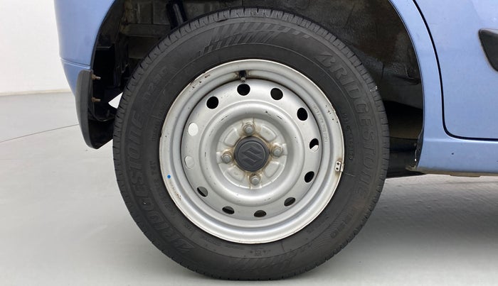 2013 Maruti Wagon R 1.0 LXI CNG, CNG, Manual, 86,697 km, Right Rear Wheel