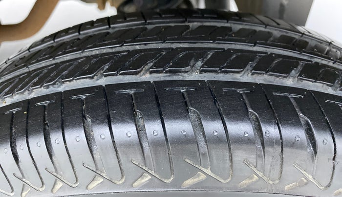 2019 Maruti Eeco 5 STR WITH AC PLUSHTR, Petrol, Manual, 38,372 km, Left Rear Tyre Tread