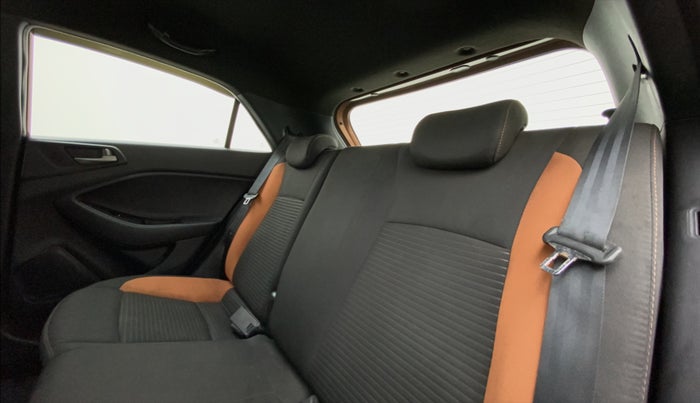 2017 Hyundai i20 Active 1.2 SX, Petrol, Manual, 64,138 km, Right Side Rear Door Cabin