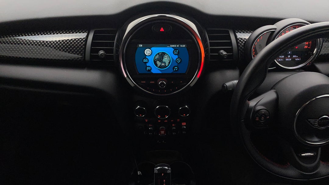 2018 MINI Hatch Cooper S, Automatic, 58529 km, Center Console