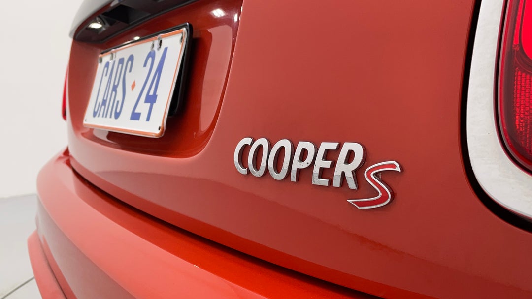 2018 MINI Hatch Cooper S, Automatic, 58529 km, Badge (Boot Right Side)
