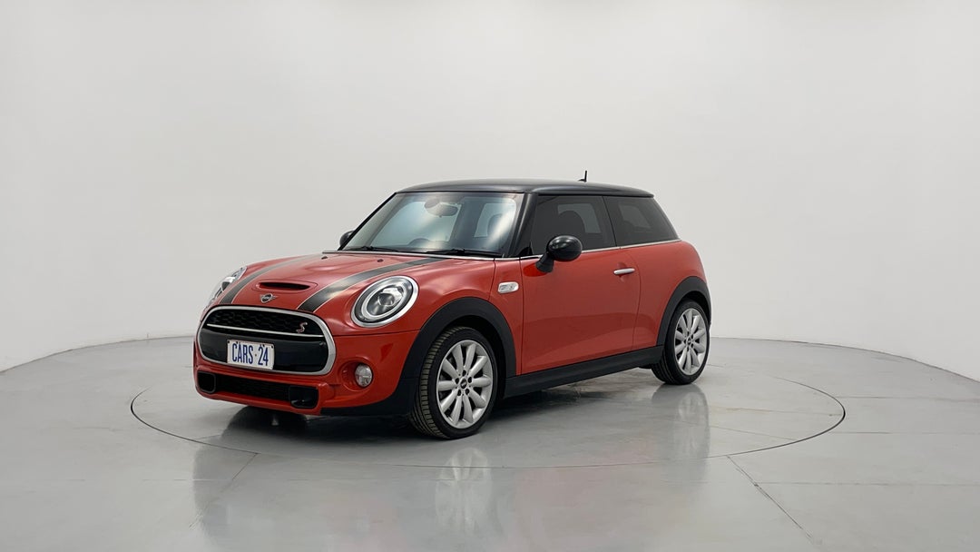 2018 MINI Hatch Cooper S, Automatic, 58529 km, Left Front Diagonal (45- Degree) View