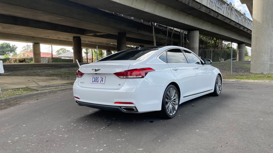 Right Back Diagonal (45- Degree) View