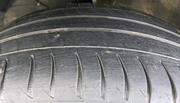 2019 Maruti Baleno ZETA PETROL 1.2, Petrol, Manual, 56,769 km, Left Front Tyre Tread