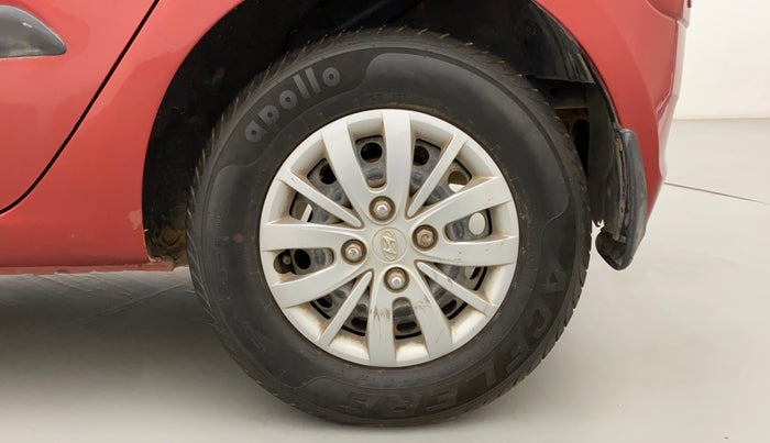 2013 Hyundai i10 MAGNA 1.2, Petrol, Manual, 35,056 km, Left Rear Wheel