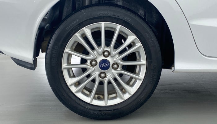 2018 Ford Figo Aspire 1.2 TITANIUM PETROL, Petrol, Manual, 43,987 km, Right Rear Wheel