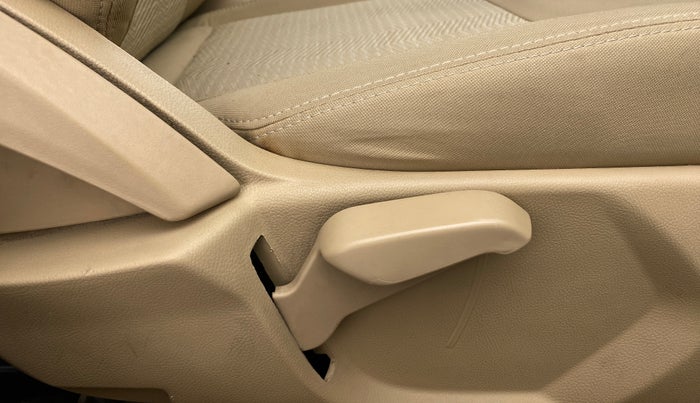 2018 Ford Figo Aspire 1.2 TITANIUM PETROL, Petrol, Manual, 43,987 km, Driver Side Adjustment Panel