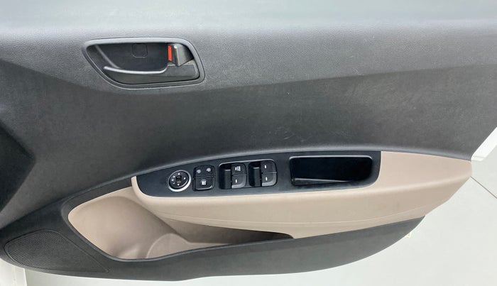 2014 Hyundai Grand i10 MAGNA 1.1 CRDI, Diesel, Manual, 65,056 km, Driver Side Door Panels Control