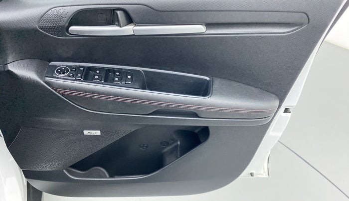 2020 KIA SONET GTX PLUS DCT 1.0, Petrol, Automatic, 10,977 km, Driver Side Door Panels Control