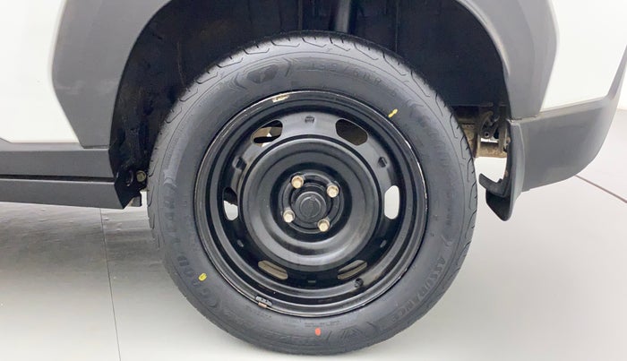 2021 Nissan MAGNITE XE, Petrol, Manual, 26,090 km, Left Rear Wheel
