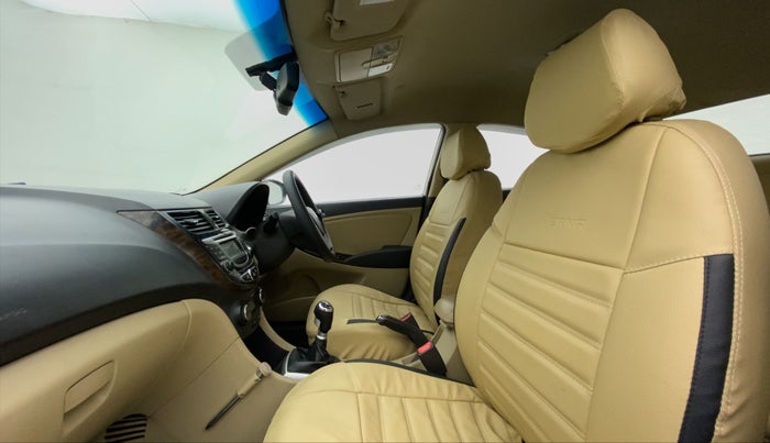 2014 Hyundai Verna FLUIDIC 1.6 SX CRDI OPT, Diesel, Manual, 82,156 km, Right Side Front Door Cabin