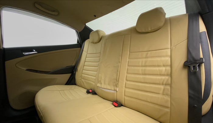 2014 Hyundai Verna FLUIDIC 1.6 SX CRDI OPT, Diesel, Manual, 82,156 km, Right Side Rear Door Cabin