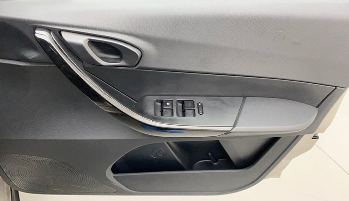 2018 Tata TIAGO NRG PETROL, Petrol, Manual, 22,546 km, Driver Side Door Panels Control
