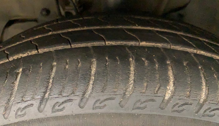 2018 Tata TIAGO NRG PETROL, Petrol, Manual, 22,546 km, Left Front Tyre Tread