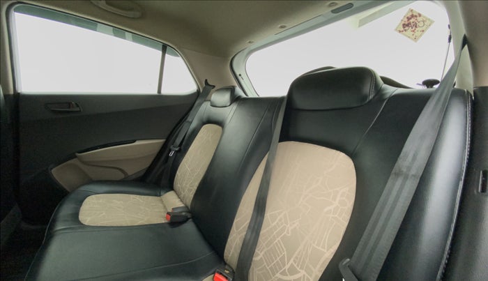 2019 Hyundai Grand i10 MAGNA CNG, CNG, Manual, 37,541 km, Right Side Rear Door Cabin