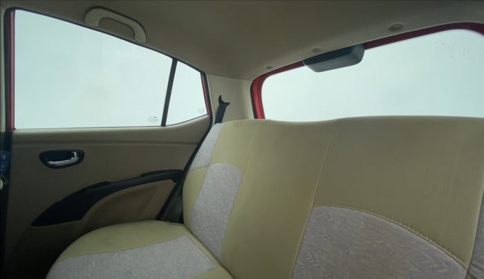 2011 Hyundai i10 MAGNA 1.1 IRDE2, Petrol, Manual, 43,584 km, Right Side Door Cabin View