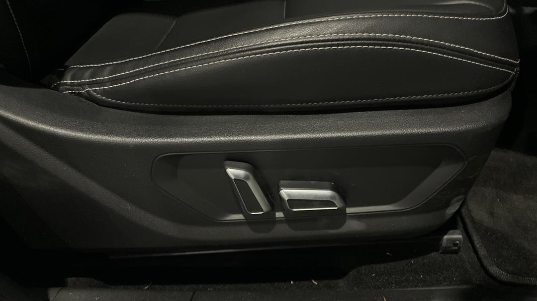 2023 GWM Haval Jolion Lux Hybrid, Automatic, 39442 km, Drivers Side Adjustment Panel