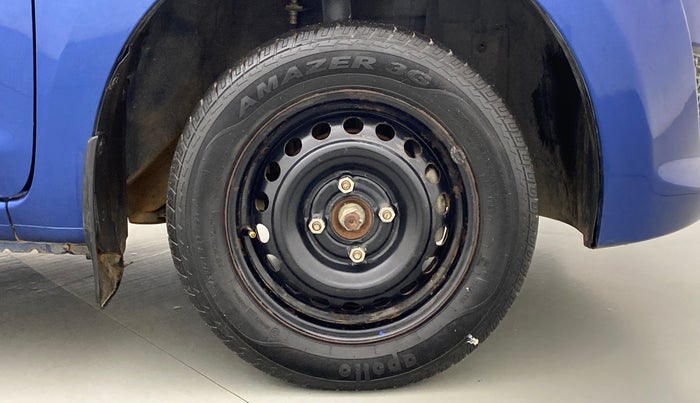 2017 Datsun Go T(O), Petrol, Manual, 35,115 km, Right Front Wheel