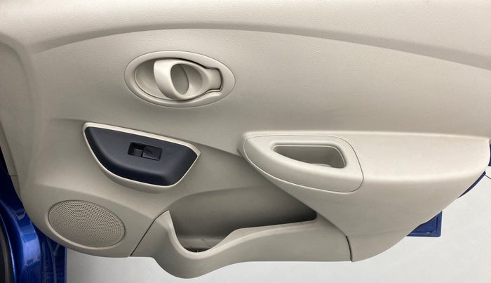 2017 Datsun Go T(O), Petrol, Manual, 35,115 km, Driver Side Door Panels Control