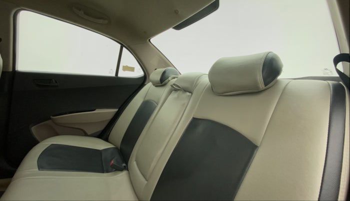 2018 Hyundai Xcent E+, Petrol, Manual, 73,244 km, Right Side Rear Door Cabin