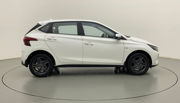 2023 Hyundai NEW I20  SPORTZ 1.0TURBO DCT, Petrol, Automatic, 1,057 km, Right Side View