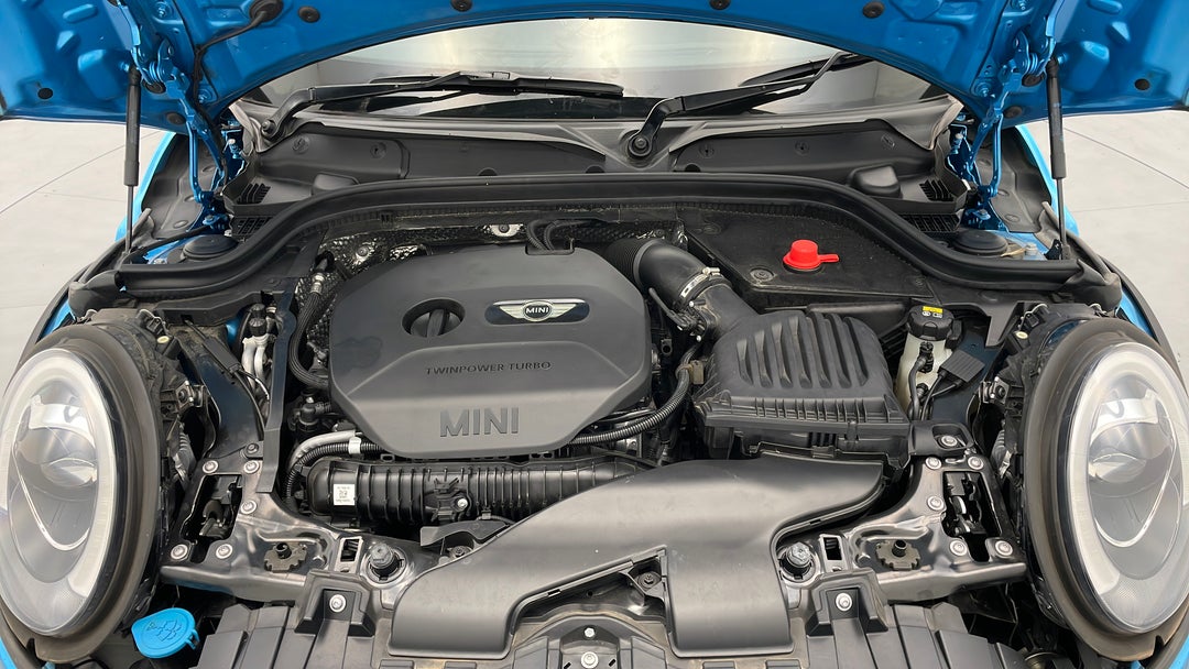 Open Bonnet (Engine)