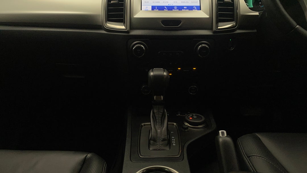 2020 Ford Everest Trend (4wd 7 Seat), Automatic, 31777 km, Center Console