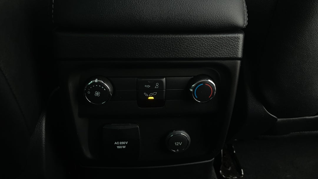 2020 Ford Everest Trend (4wd 7 Seat), Automatic, 31777 km, Rear A/C Vent