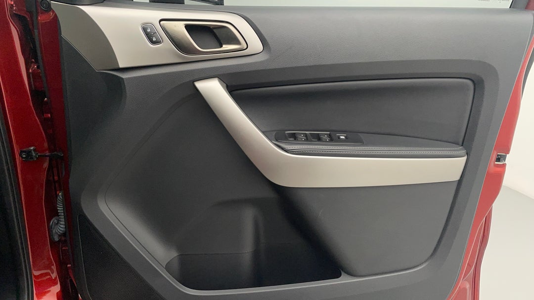 2020 Ford Everest Trend (4wd 7 Seat), Automatic, 31777 km, Speaker View