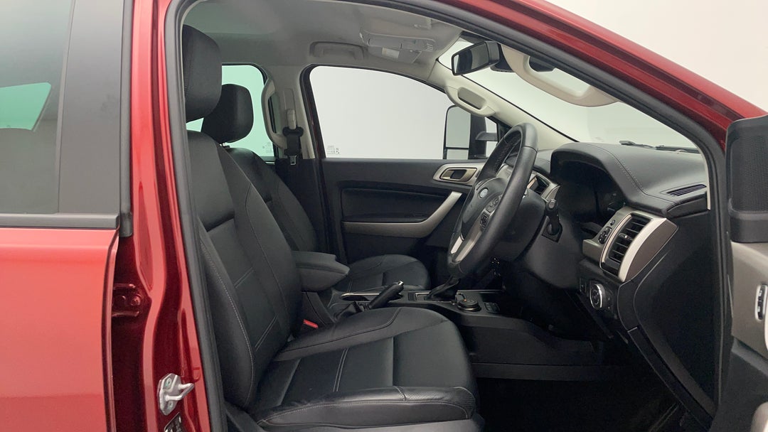 2020 Ford Everest Trend (4wd 7 Seat), Automatic, 31777 km, Right Side Front Door Cabin View