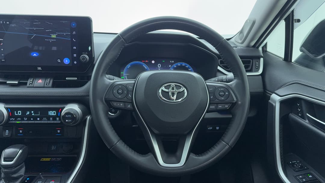 2024 Toyota RAV4 Cruiser (AWD) Hybrid, Automatic, 20815 km, Steering Wheel Close-up