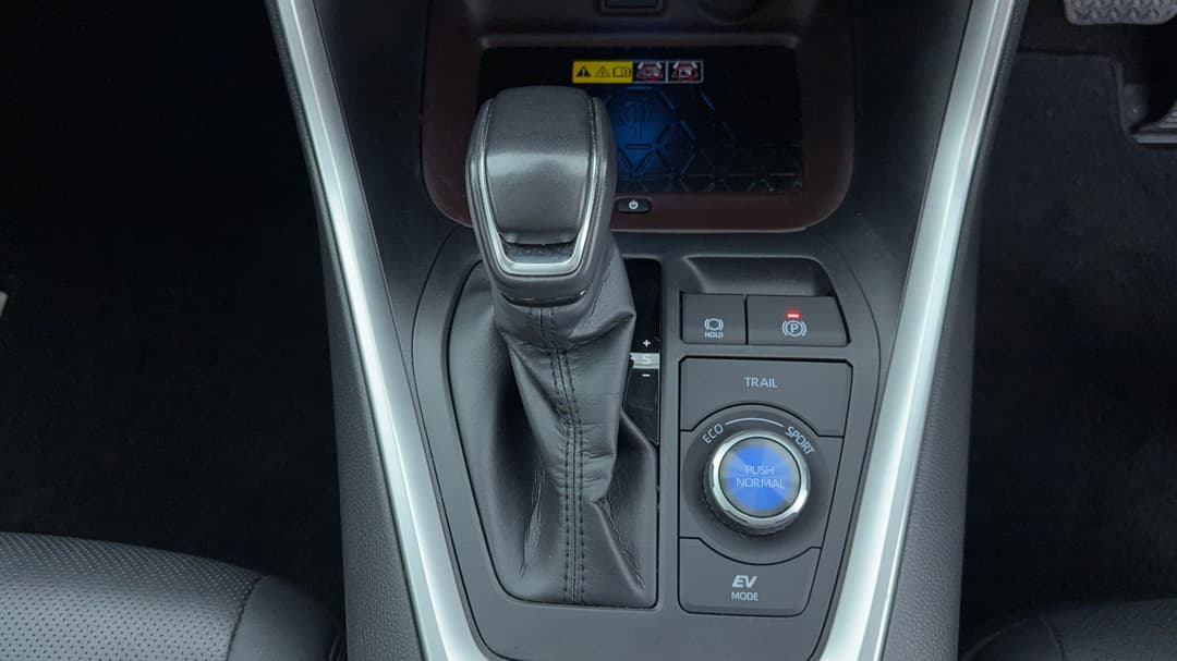 2024 Toyota RAV4 Cruiser (AWD) Hybrid, Automatic, 20815 km, Gear Lever 