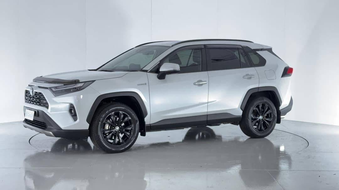 2024 Toyota RAV4 Cruiser (AWD) Hybrid, Automatic, 20815 km, Left Front Diagonal (45- Degree) View