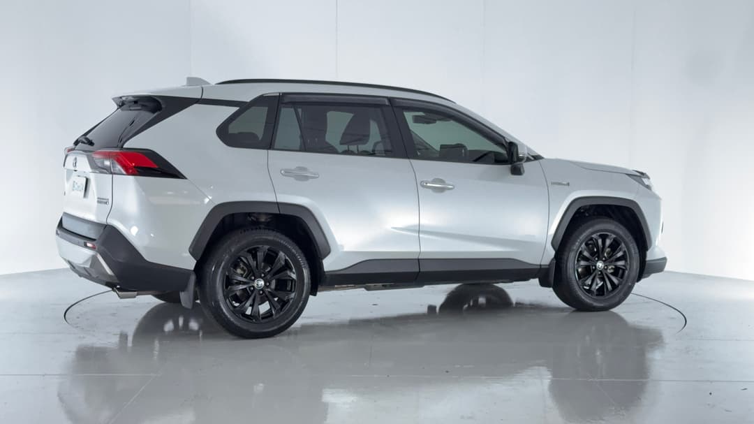 2024 Toyota RAV4 Cruiser (AWD) Hybrid, Automatic, 20815 km, Right Back Diagonal (45- Degree) View