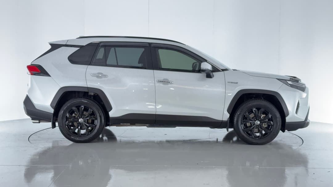 2024 Toyota RAV4 Cruiser (AWD) Hybrid, Automatic, 20815 km, Right Side View