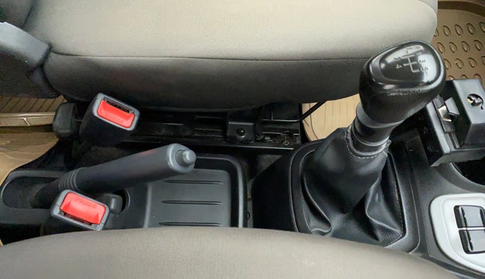 2018 Datsun Redi Go T (O), Petrol, Manual, 20,689 km, Gear Lever