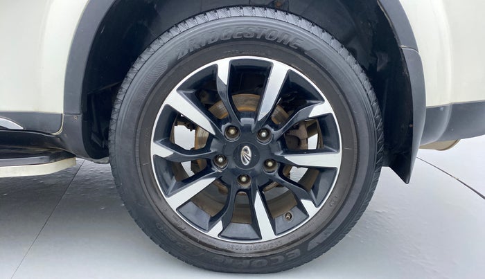 2019 Mahindra XUV500 W11 (O), Diesel, Manual, 44,823 km, Left Rear Wheel