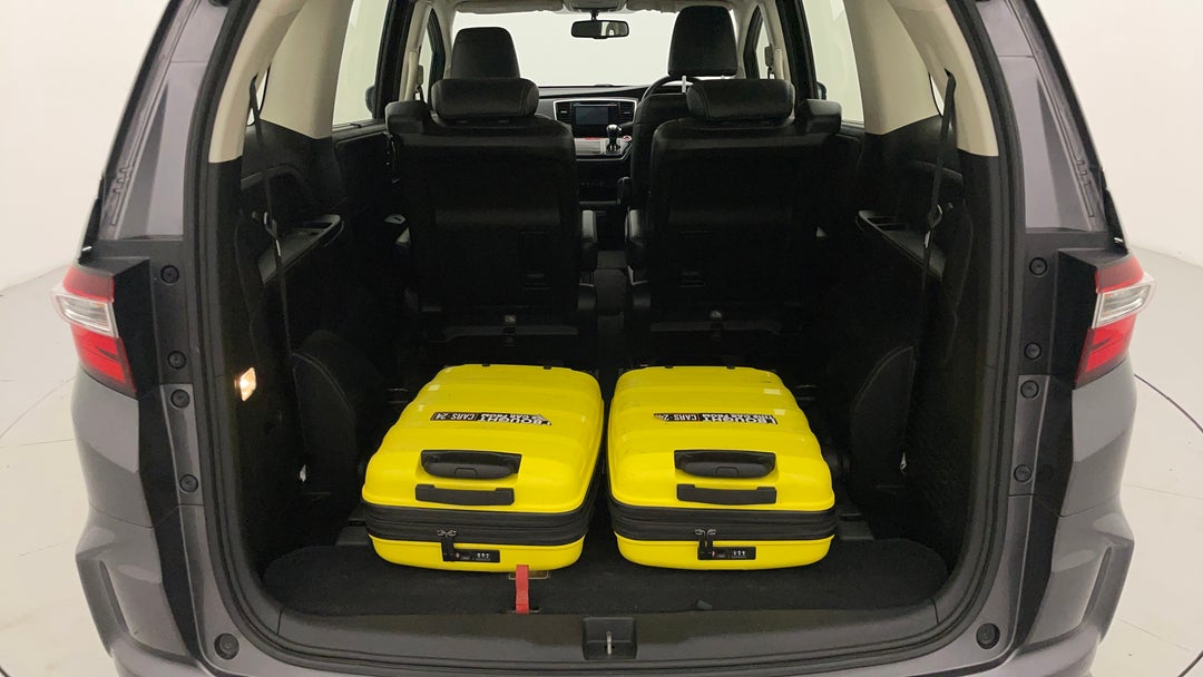 2016 Honda Odyssey Vti-l, Automatic, 116832 km, Boot Inside View with Luggage