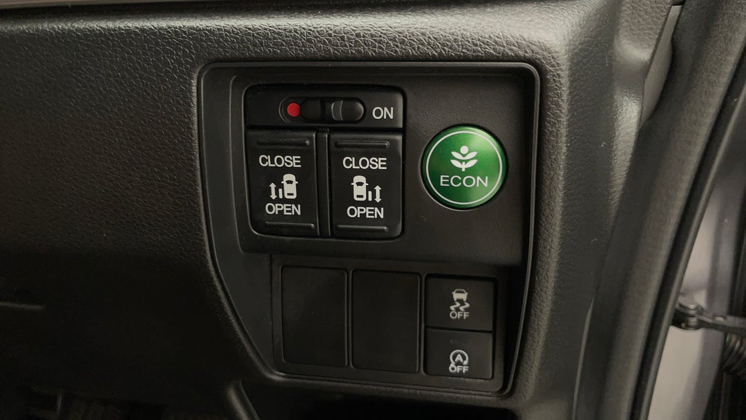 2016 Honda Odyssey Vti-l, Automatic, 116832 km, Utility Switches/Buttons