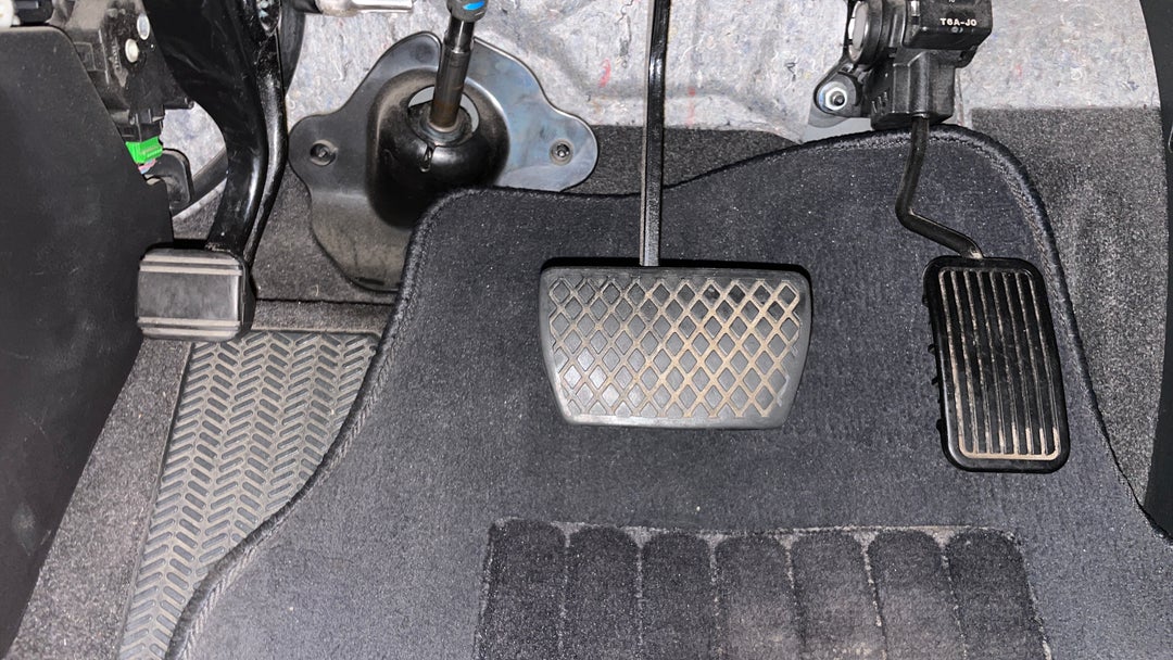 2016 Honda Odyssey Vti-l, Automatic, 116832 km, Pedals and Footmat