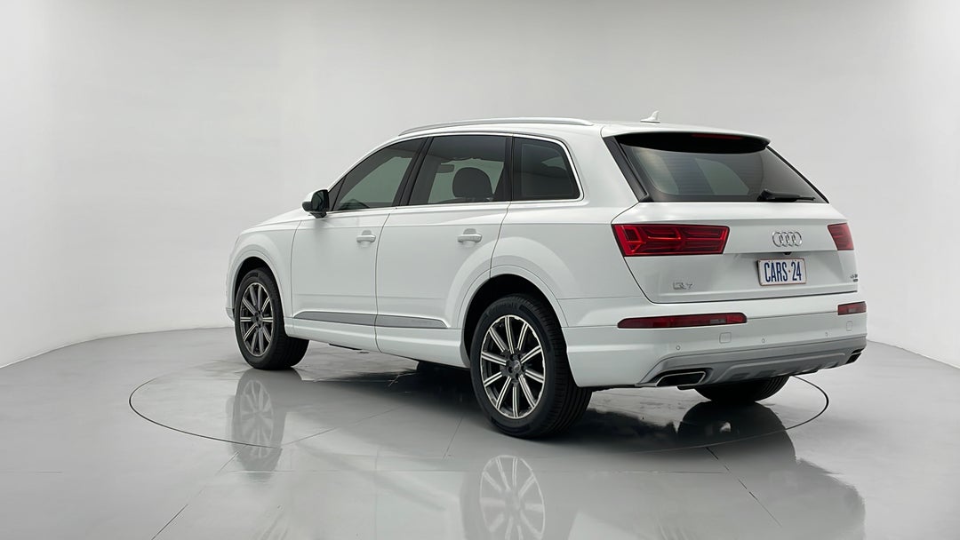 Left Back Diagonal (45- Degree) View