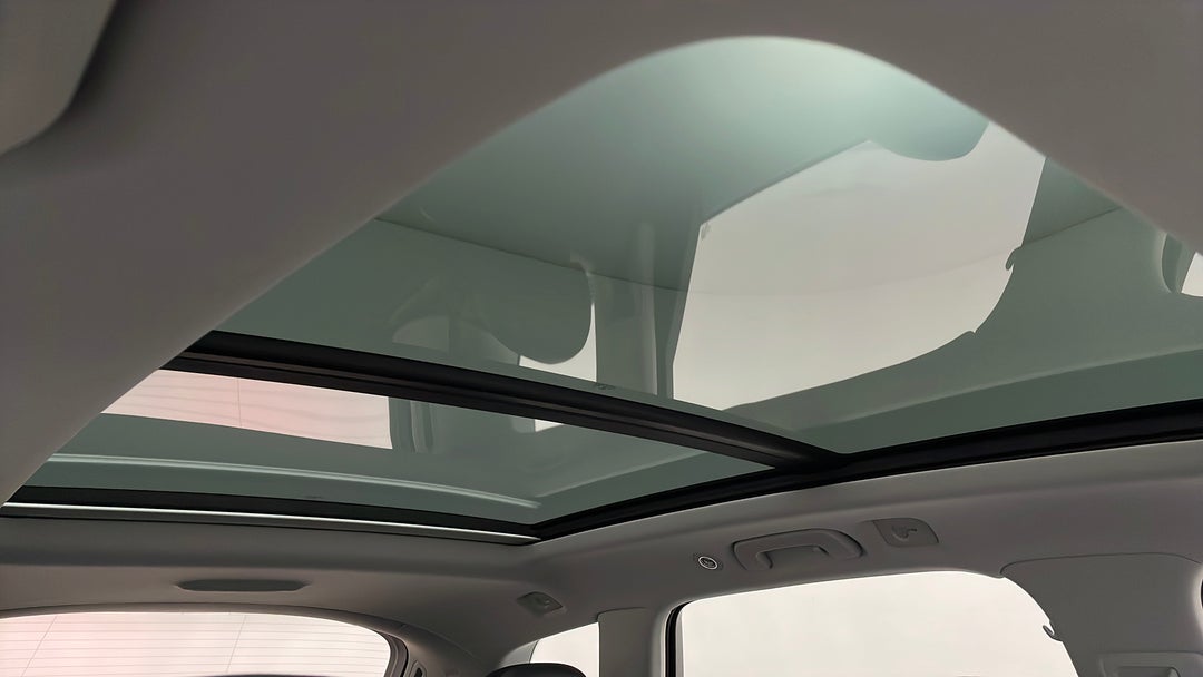 Interior Sunroof/Moonroof