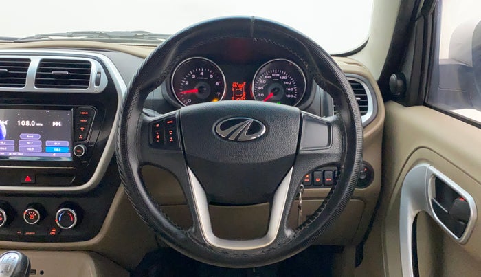 2018 Mahindra TUV300 T10, Diesel, Manual, 40,137 km, Steering Wheel Close Up