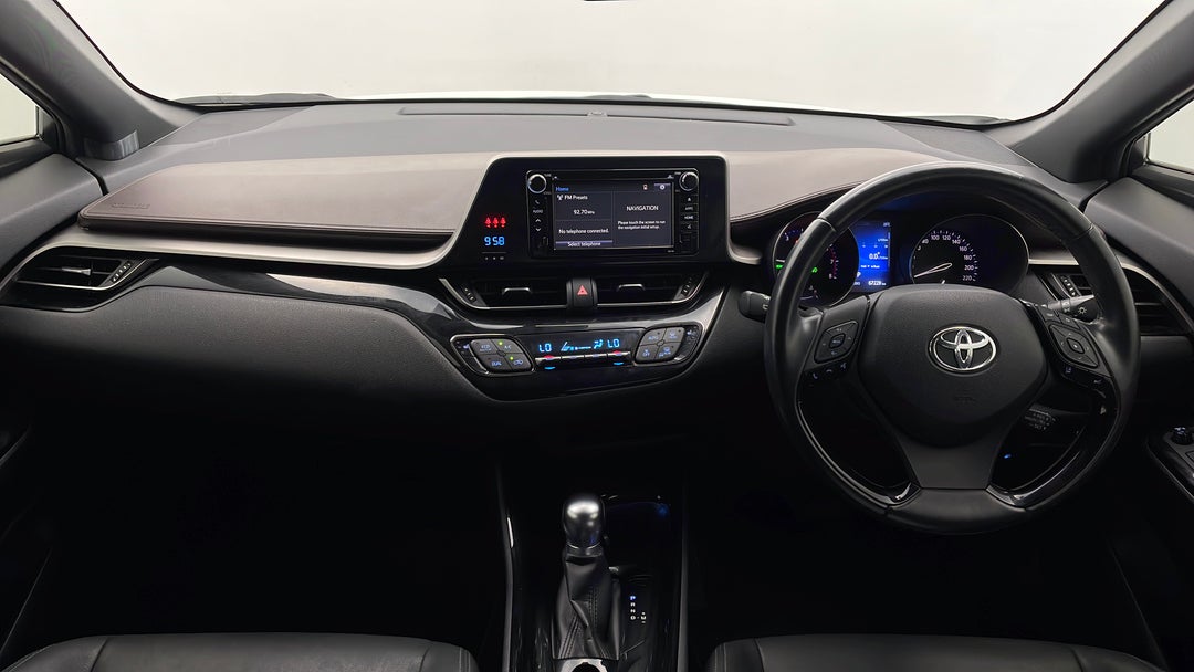 2018 Toyota C-HR Koba (2wd), Automatic, 67228 km, Dashboard View